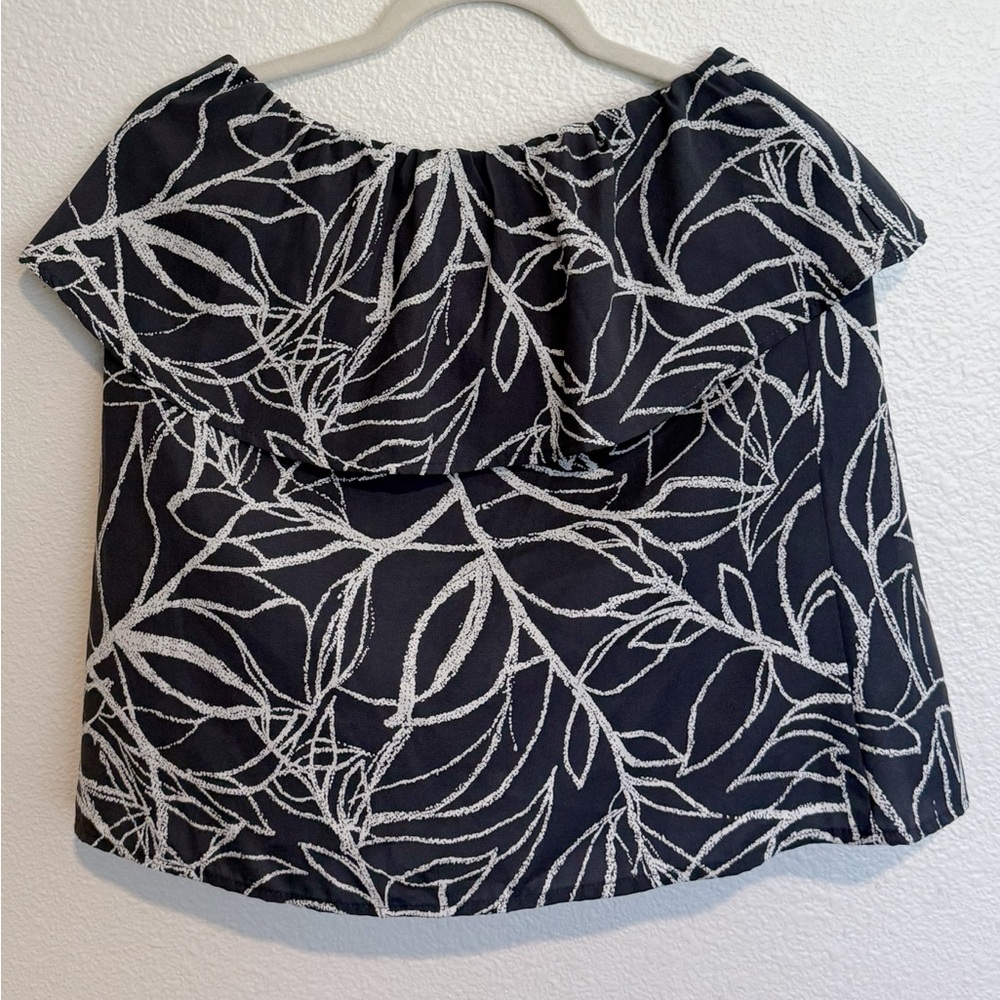 Sleeveless top